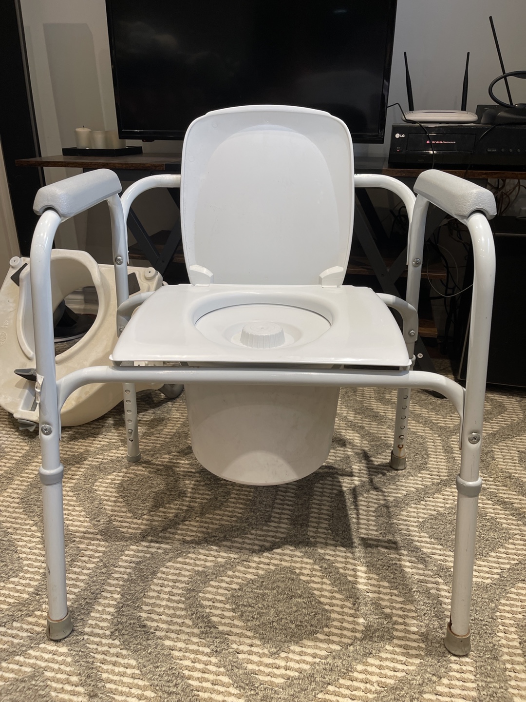 Commode Chair