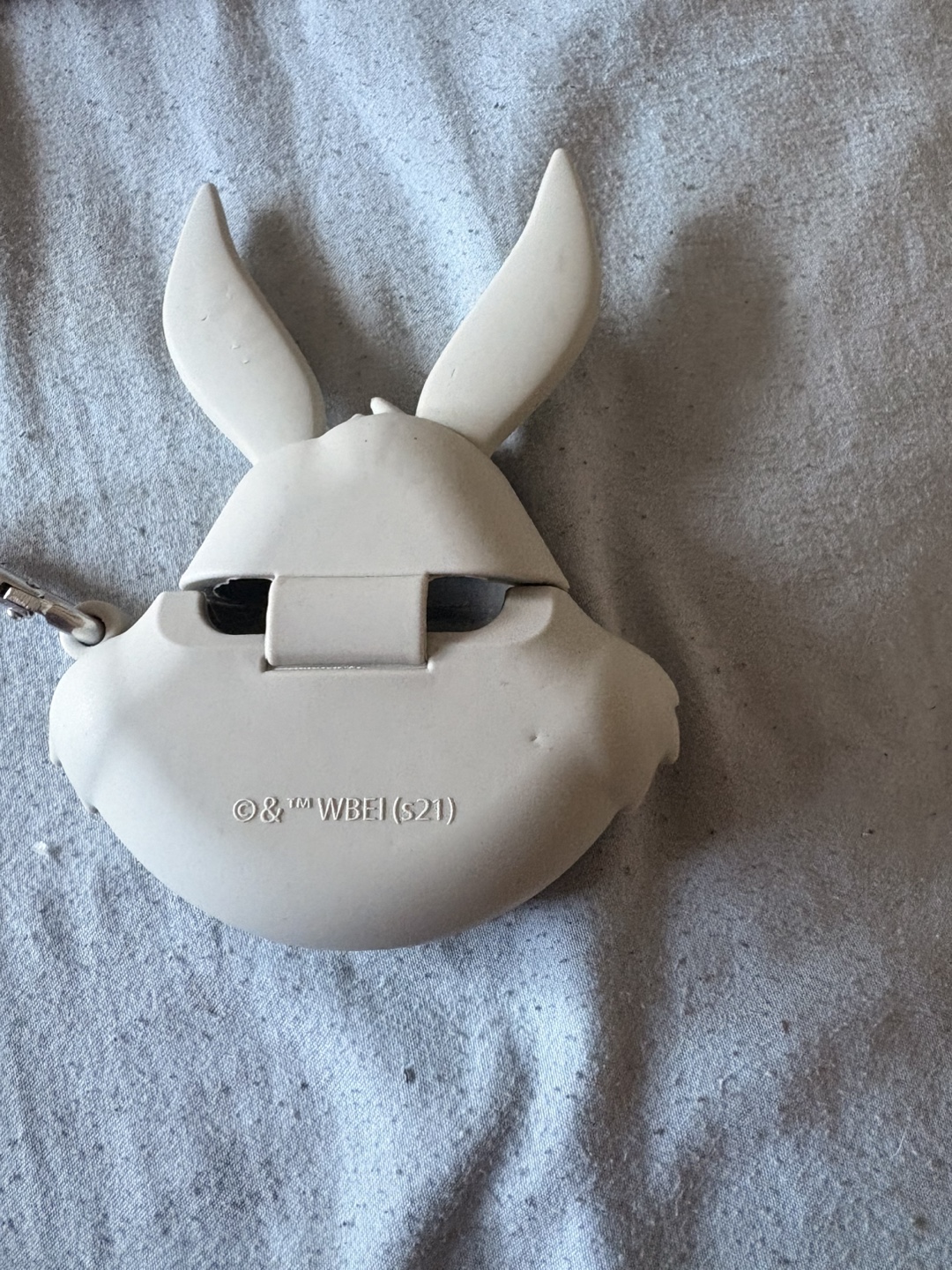 Bugs Bunny AirPods Case - photo 3