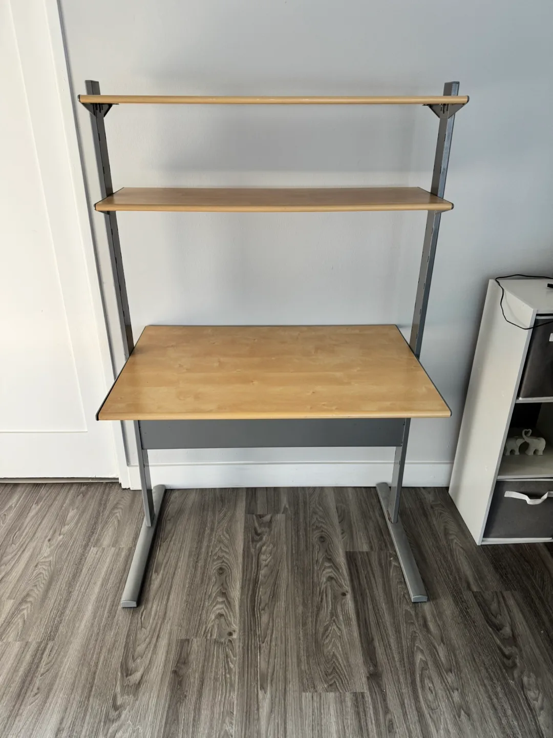 IKEA Fredrik Office Desk thumbnail