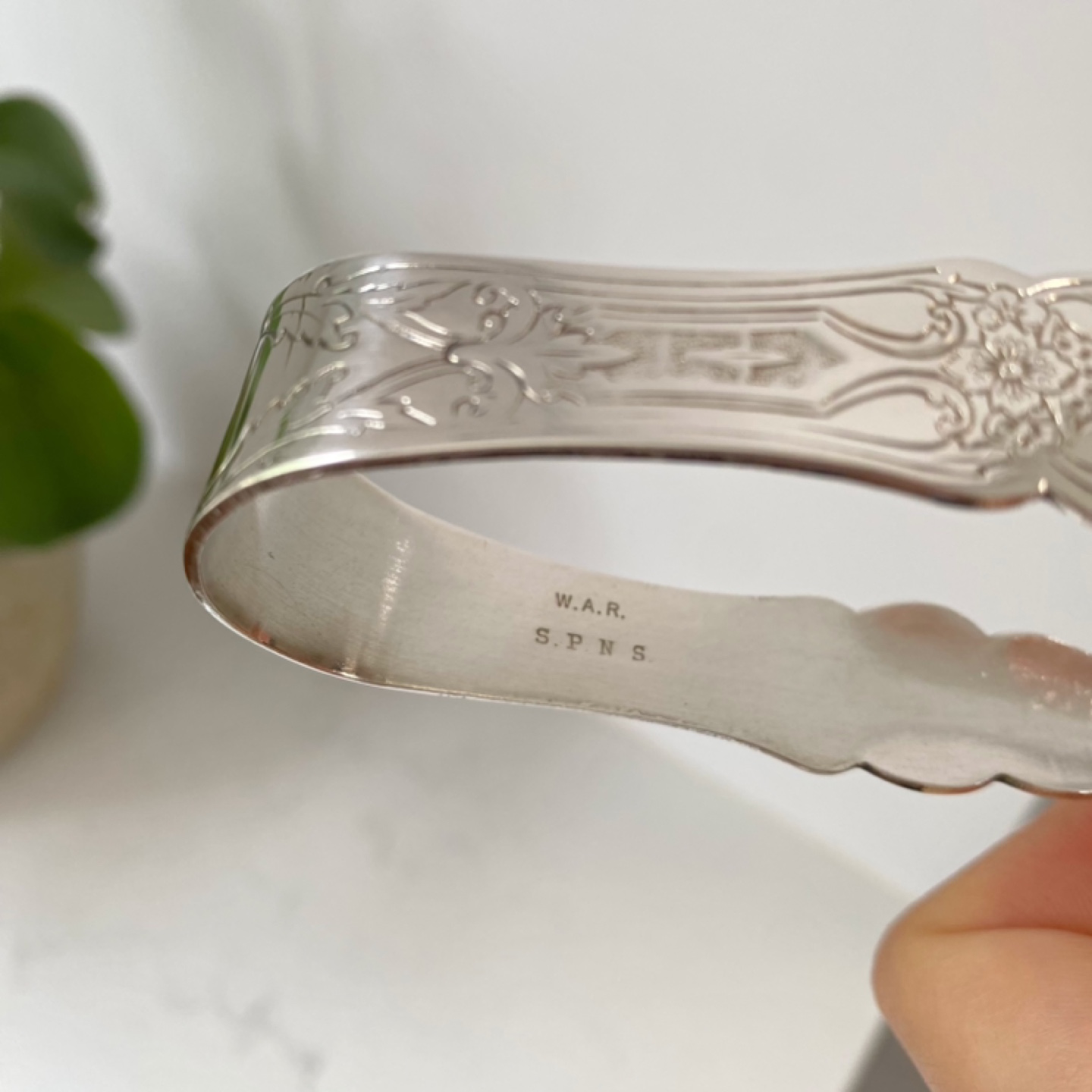 Vintage W.A.R. SPNS Silver Plated Sugar Tongs - photo 4