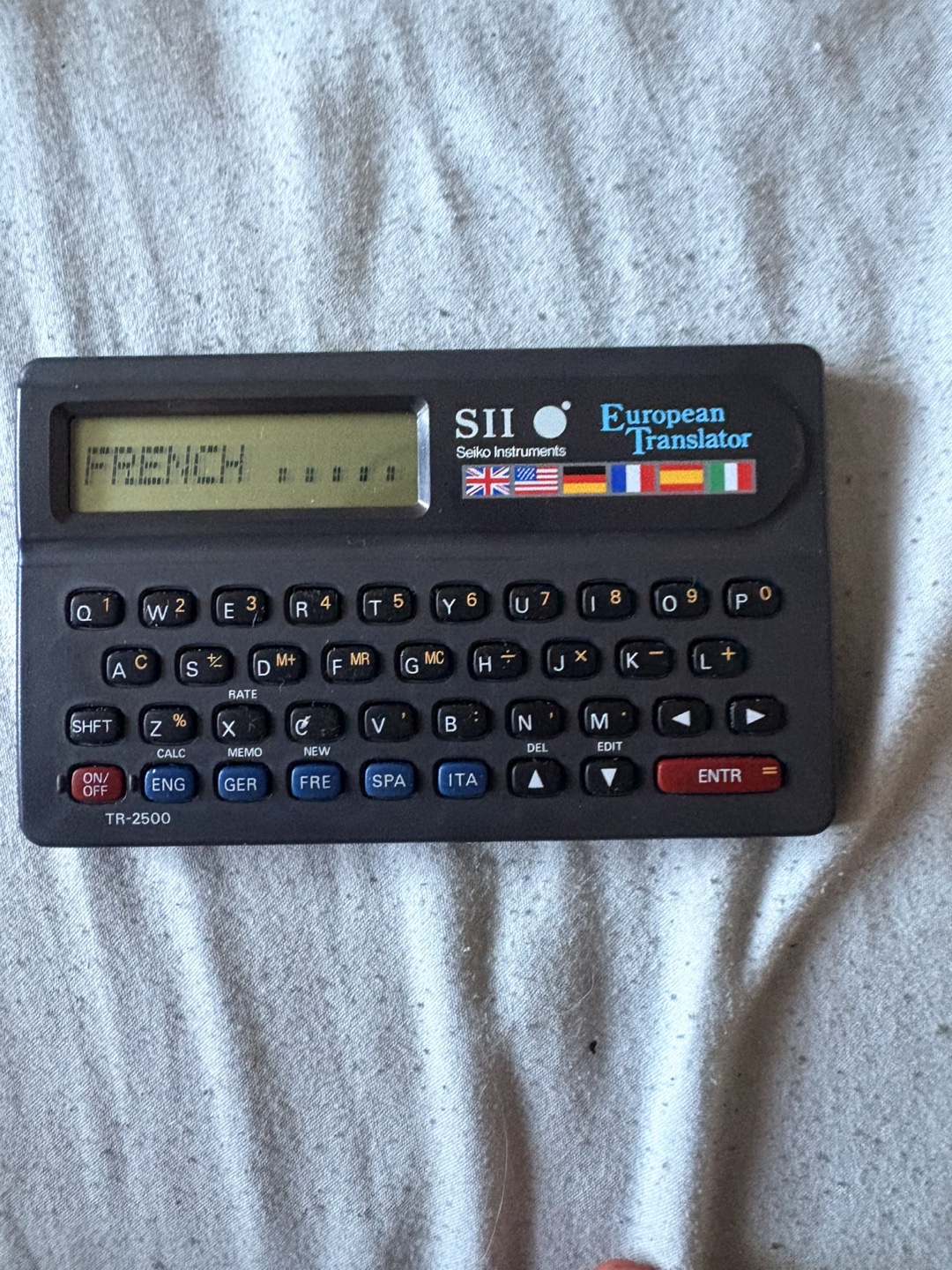 SII Seiko Instruments European Translator TR-2500 - photo 2