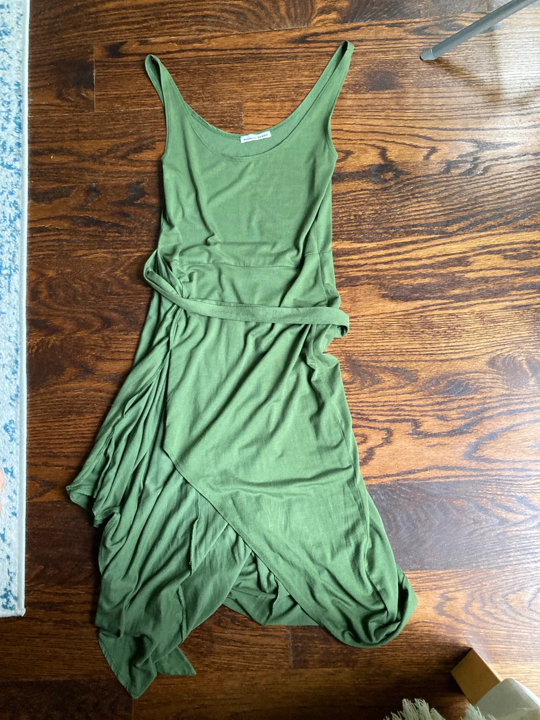 Reformation wrap dress image indicator(4)