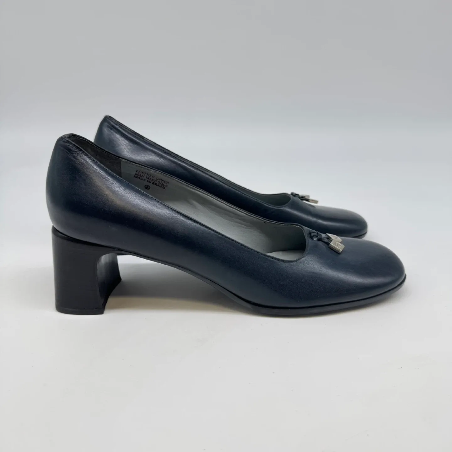 Etienne Aigner Leather Block Heel Pumps – Size 8.5 image indicator(2)