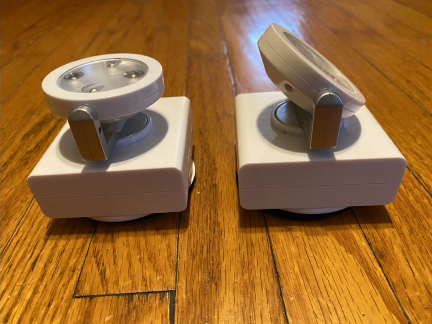 LED Puck Lights - Set of 2 - photo 2