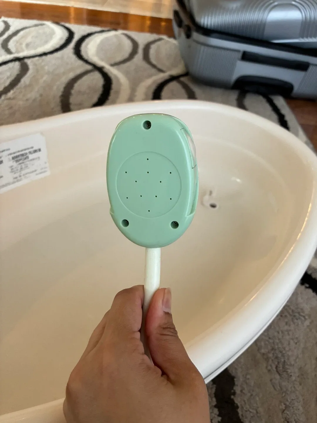 Summer Infant Baby Bathtub with Shower image indicator(3)