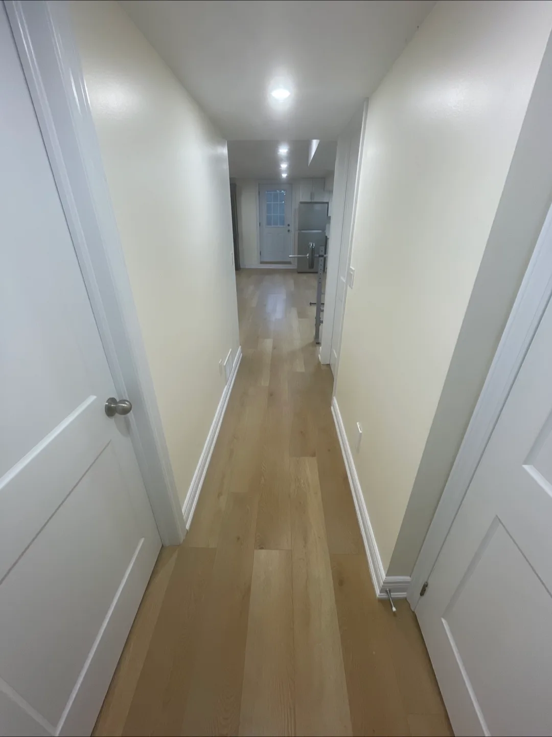 $1,300 Bachelorette Apartment image indicator(9)