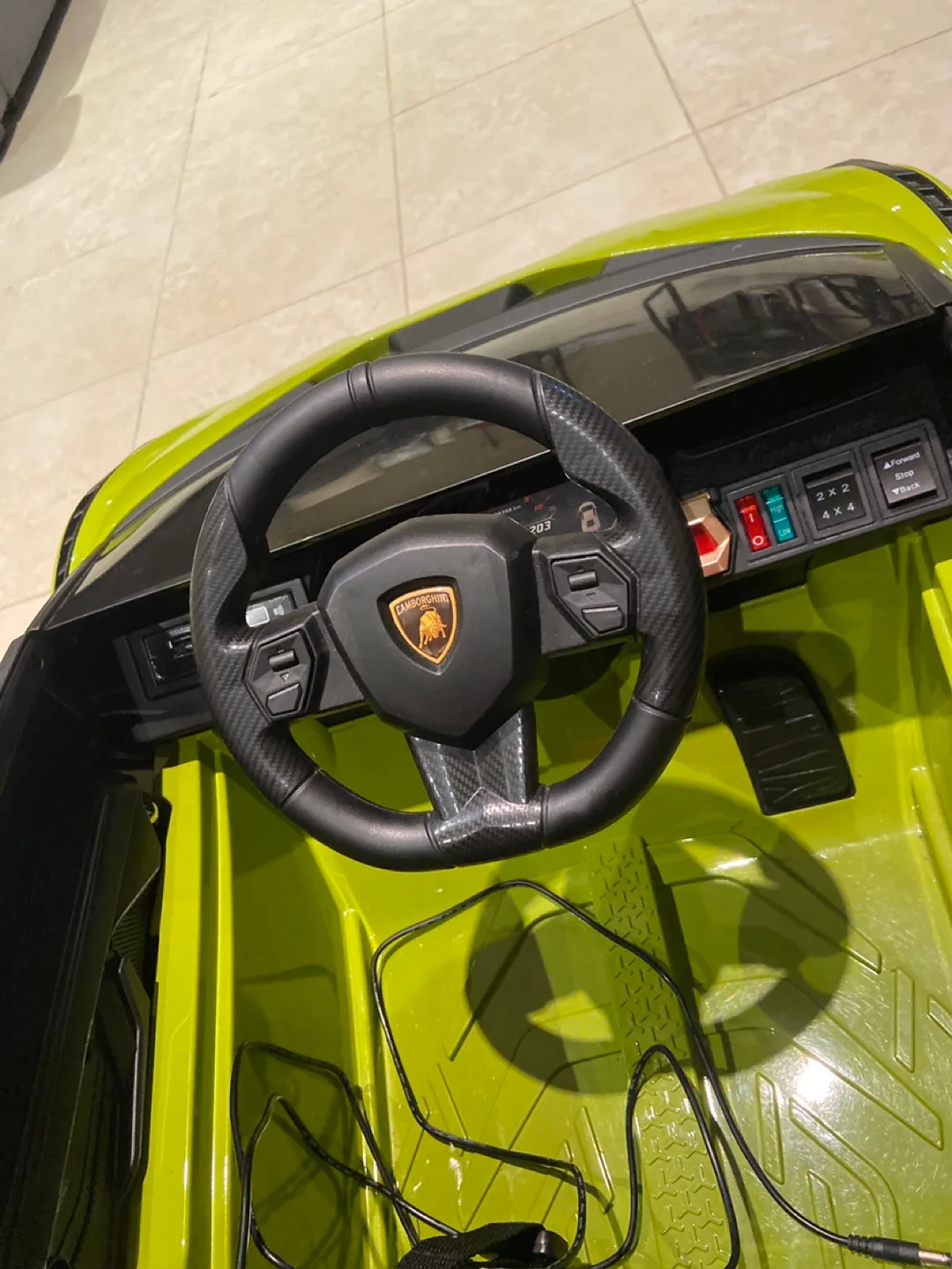 Lamborghini Kids Ride-On Car, Green image indicator(8)