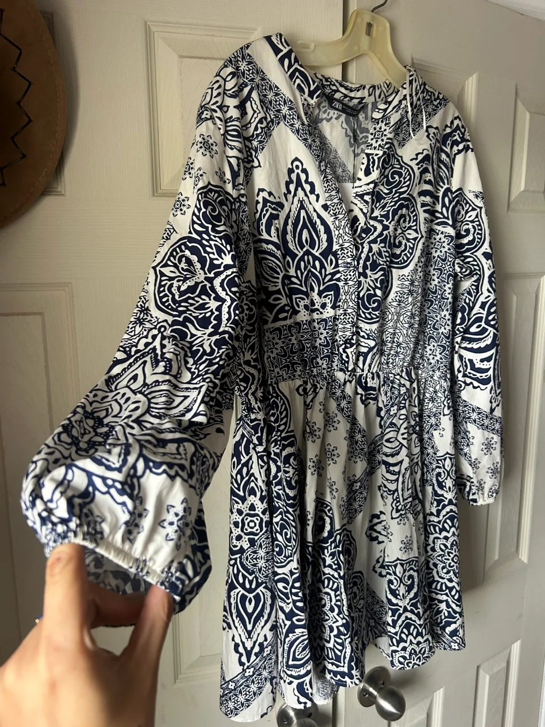 Zara White & Blue Print Dress - Size XL image indicator(3)