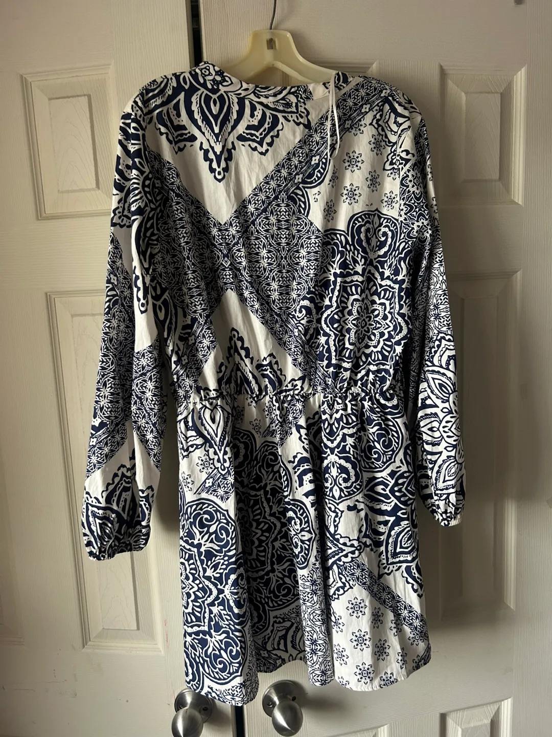 Zara White & Blue Print Dress - Size XL image indicator(2)