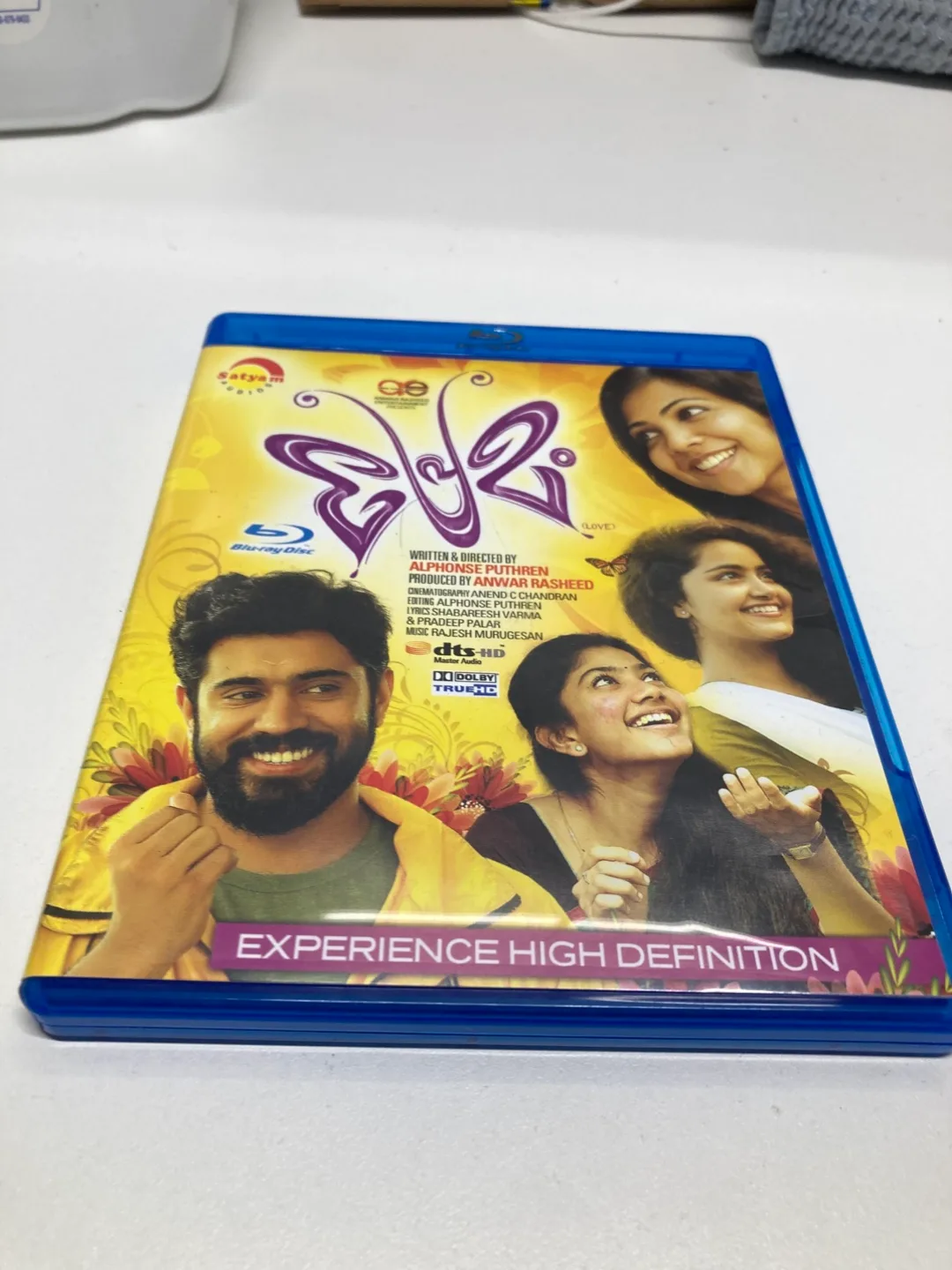 FREE Premam (Malayalam) Blu-ray Disc image indicator(3)