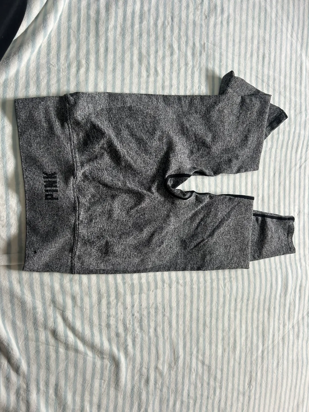 PINK Victoria's Secret Heather Grey Leggings image indicator(3)