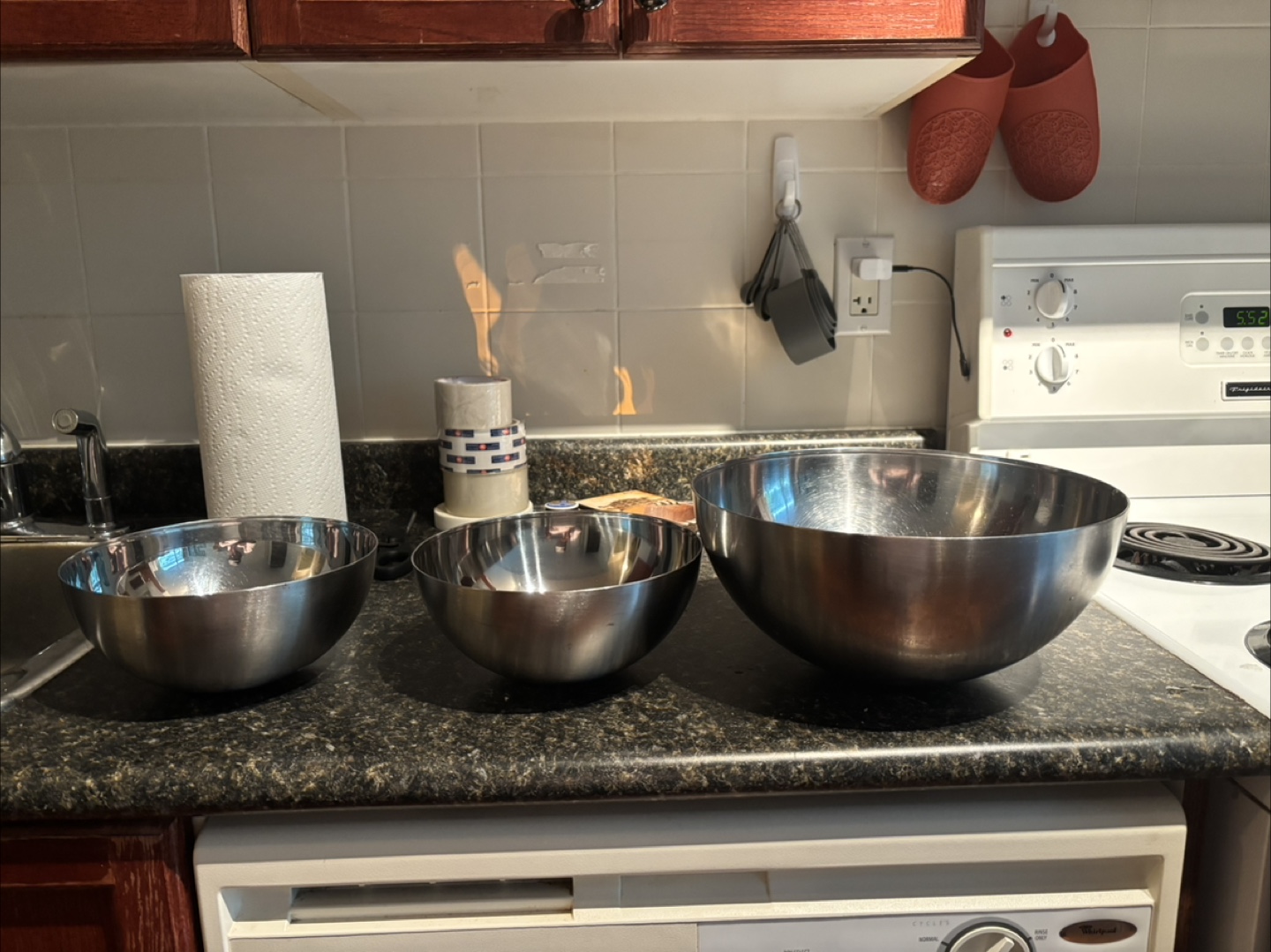 Stainless Steel Mixing Bowls - Set of 3 - photo 3