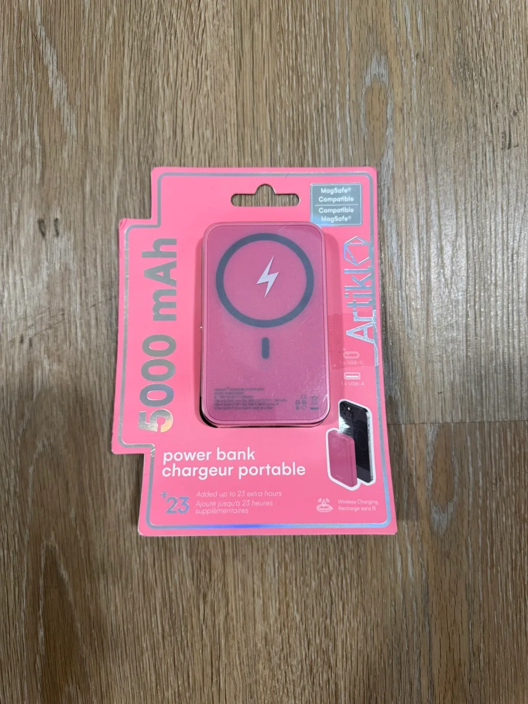 Pink Power Bank with MagSafe Charger 5000 mAh thumbnail