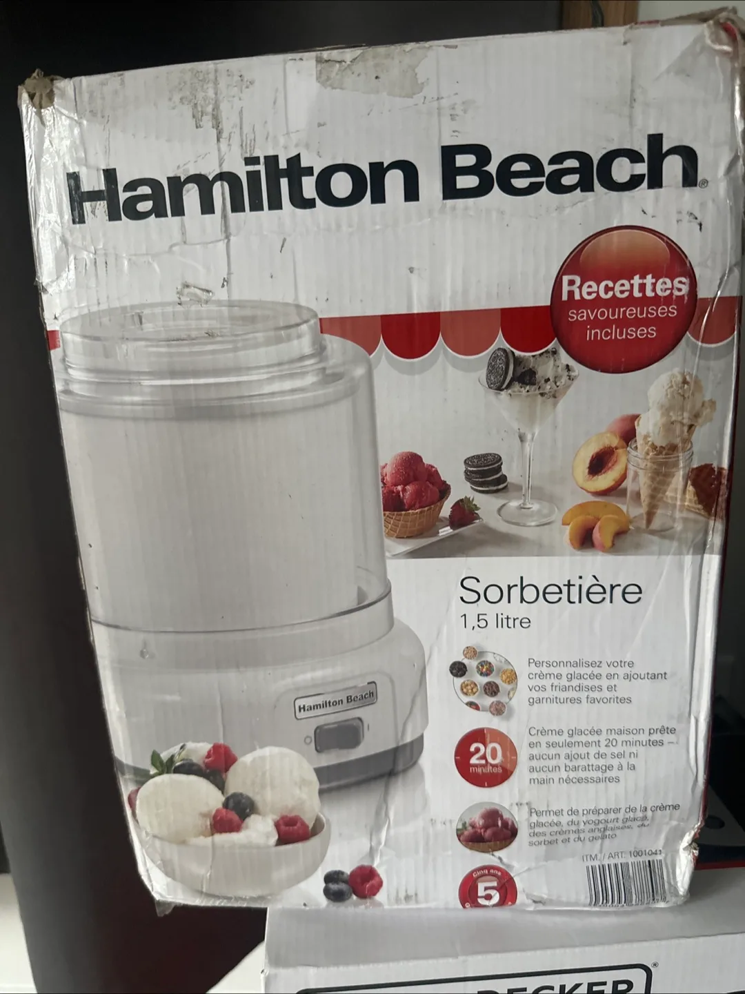 Hamilton Beach Ice Cream Maker - 1.5 Quart image indicator(3)