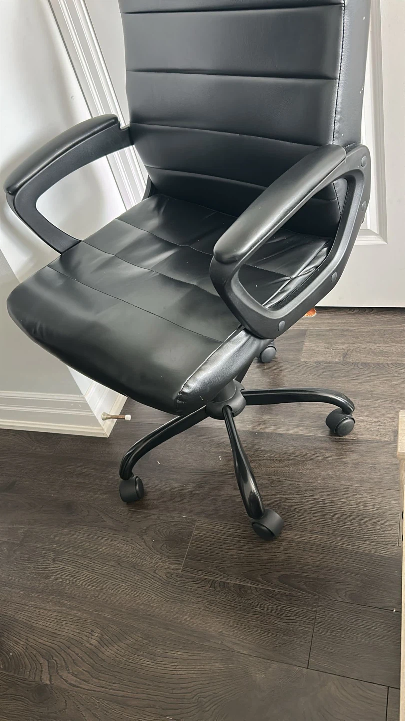 Black Office Chair - photo 5