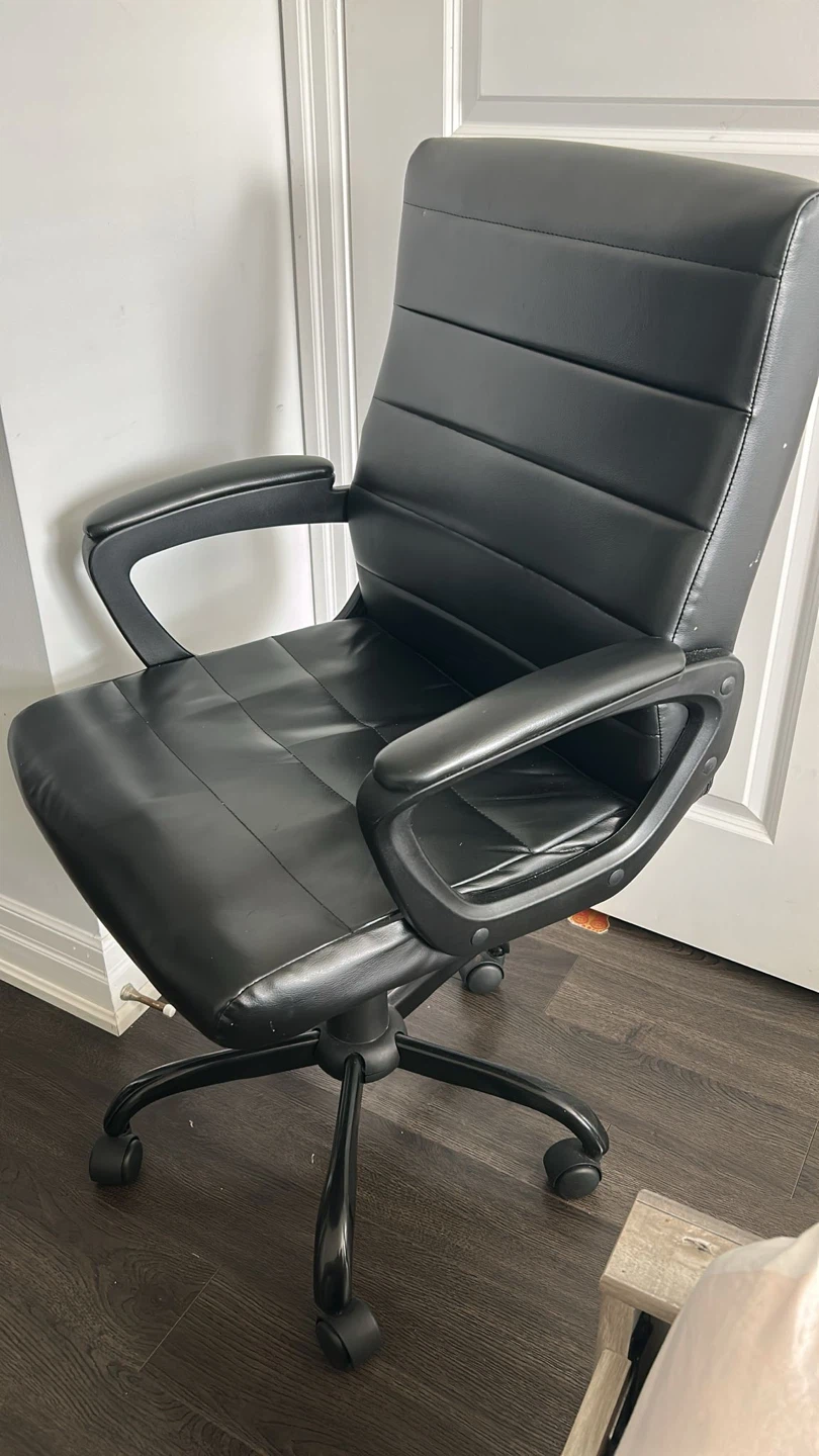 Black Office Chair - photo 4