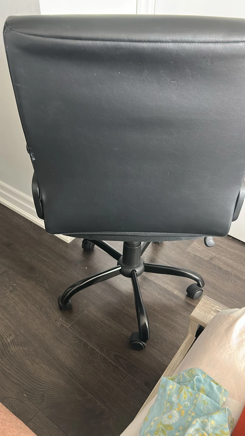 Black Office Chair - photo 2