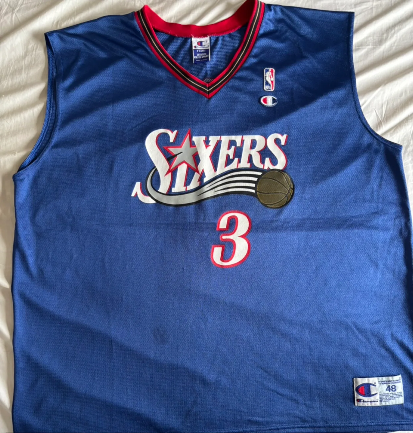 Champion Iverson #3 Sixers Jersey XL image indicator(3)