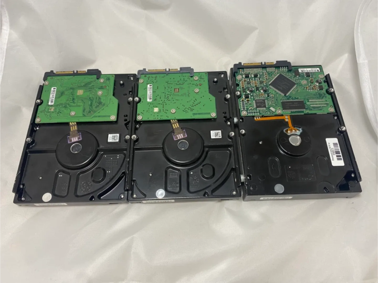 3 Seagate 2x 160GB 1x 200GB IDE PATA 3.5" HDD Hard Disk Drive image indicator(2)