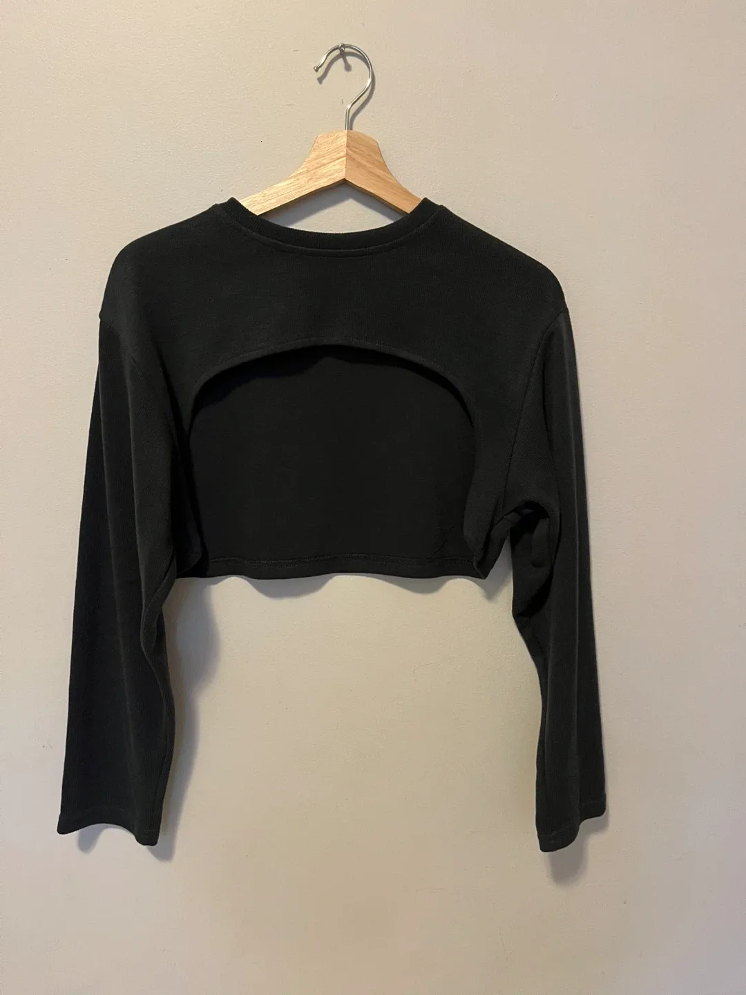 Black Long Sleeve Cropped Shrug thumbnail