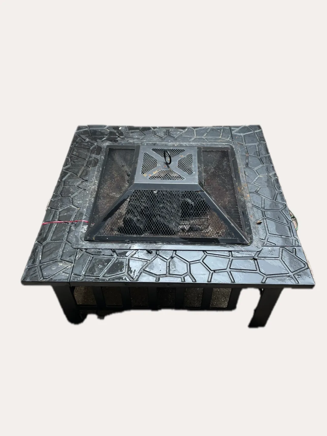 Square Stone Pattern Fire Pit with cover image indicator(2)