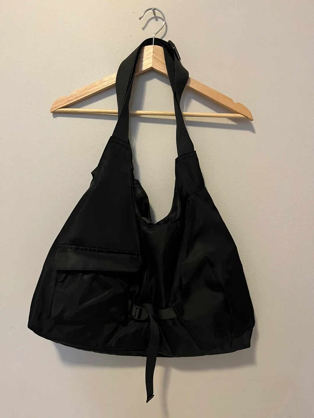 Black Shoulder Bag thumbnail