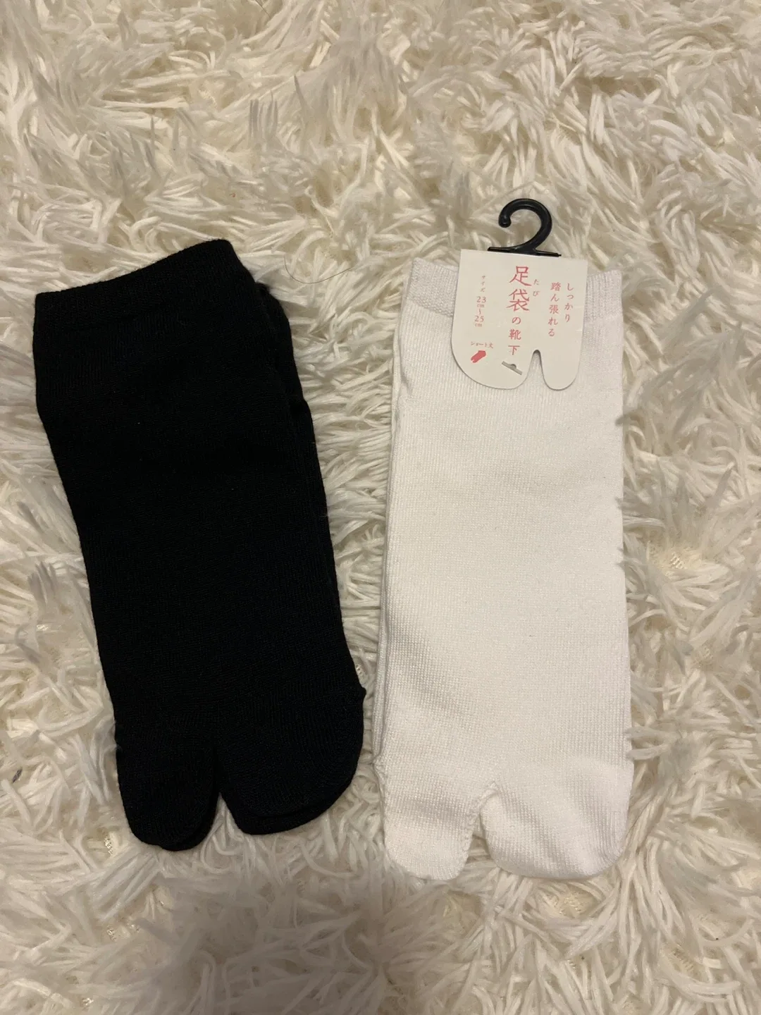 Tabi Socks - Black & White - Size 23-25cm thumbnail