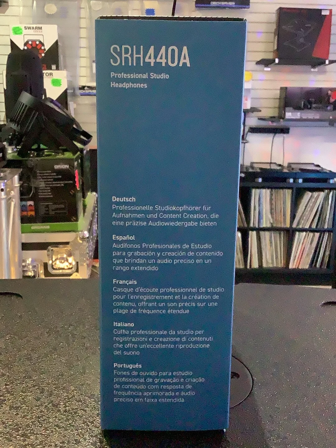 Shure SRH440A Professional Studio Headphones - New image indicator(2)