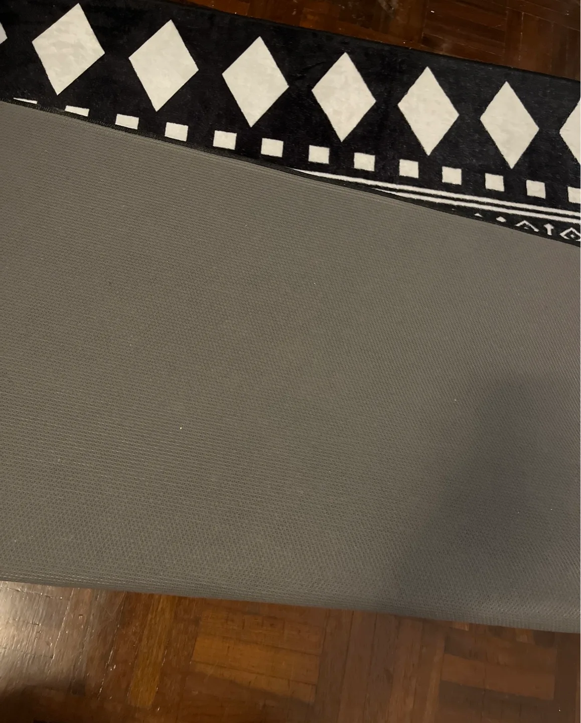 Velvet Patterned Area Rug image indicator(2)