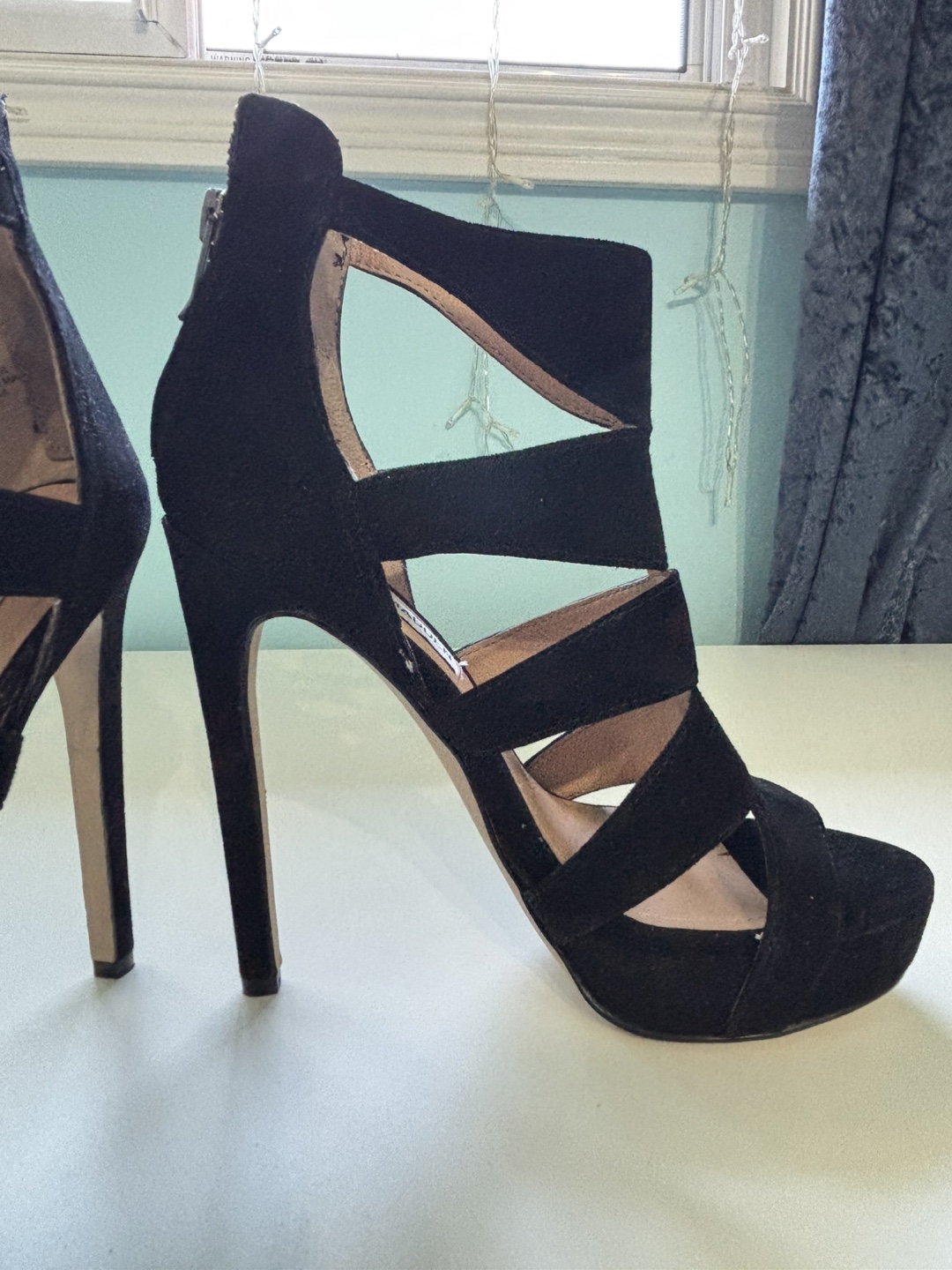 Steve Madden SPYCEE Black Heels - Size 6M - photo 3