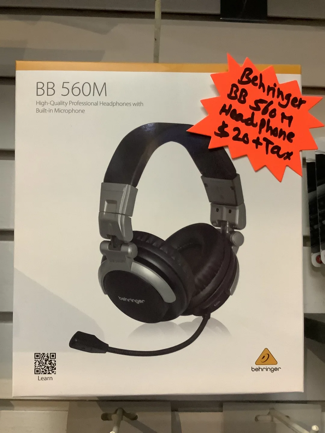 Behringer BB 560M Headphones with Microphone thumbnail