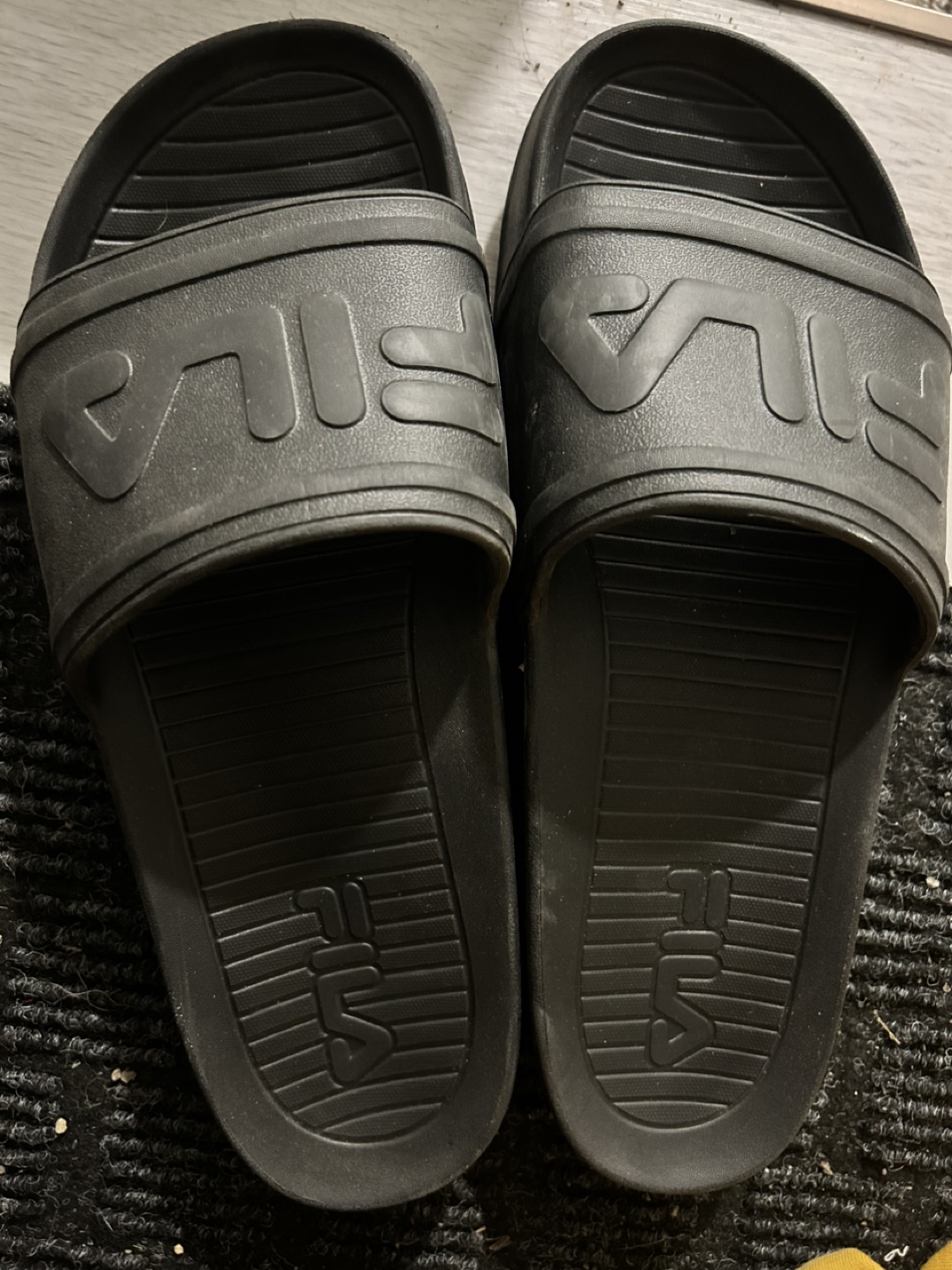 Fila Slides - Size 12