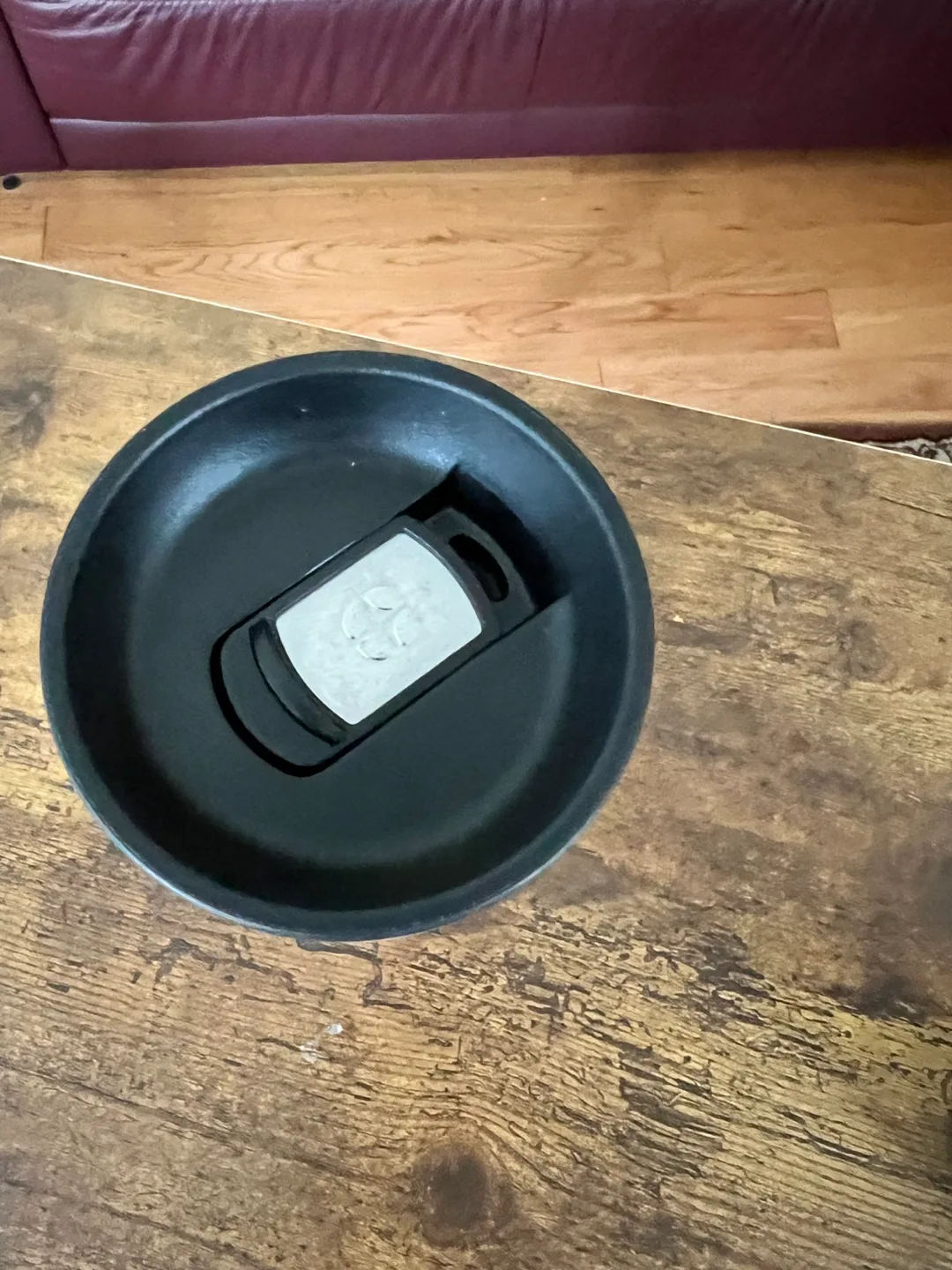 Ello Vacuum Insulated Stainless Steel Travel Mug image indicator(3)