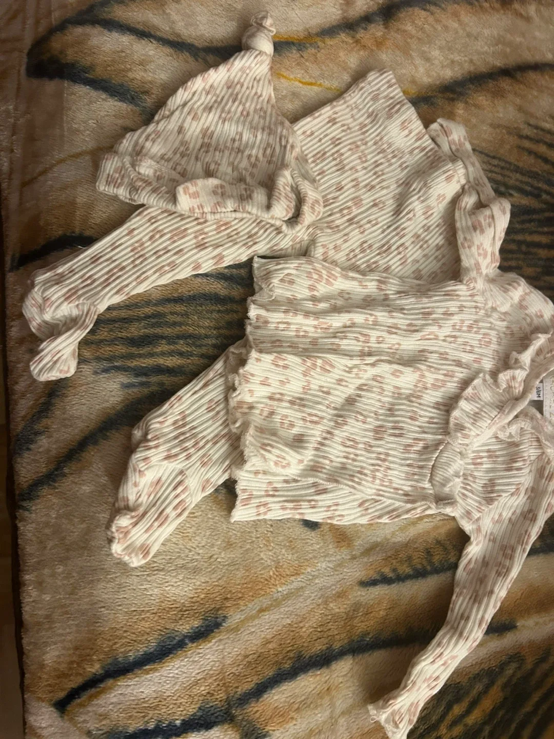 Baby Clothes Bundle thumbnail