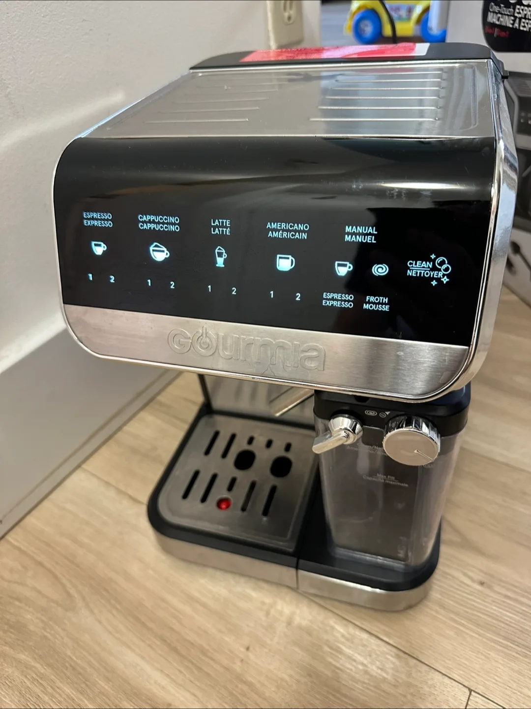 Gourmia One-Touch Espresso Machine thumbnail