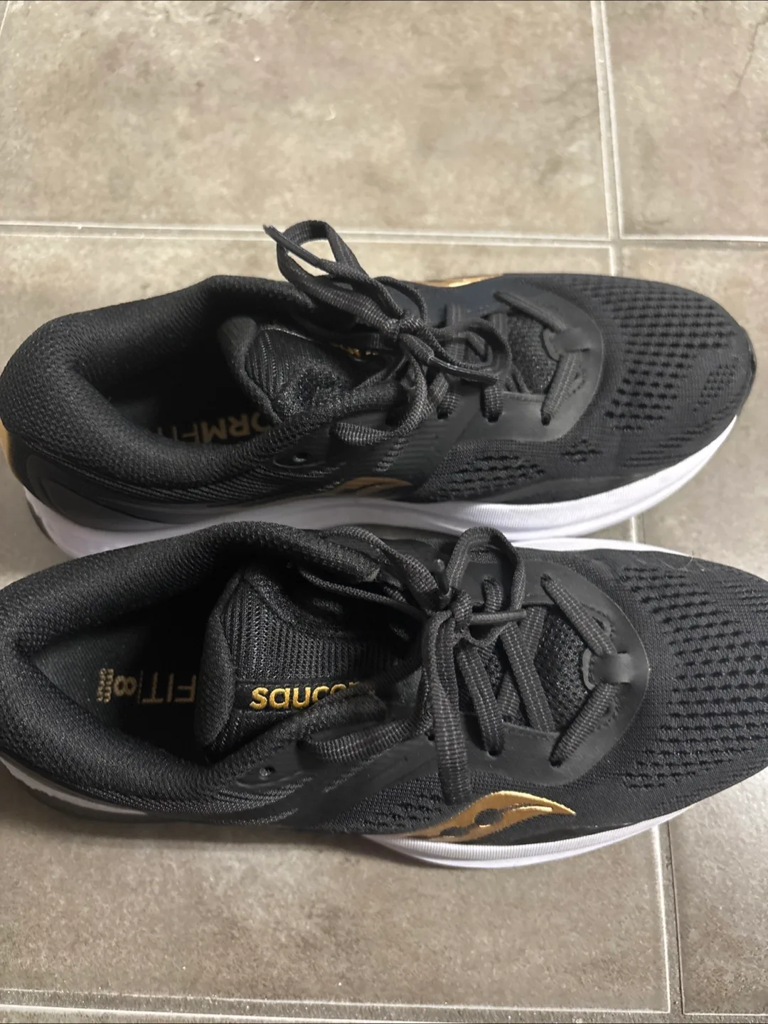 Saucony Women's Running Shoes - US 7.5 image indicator(2)