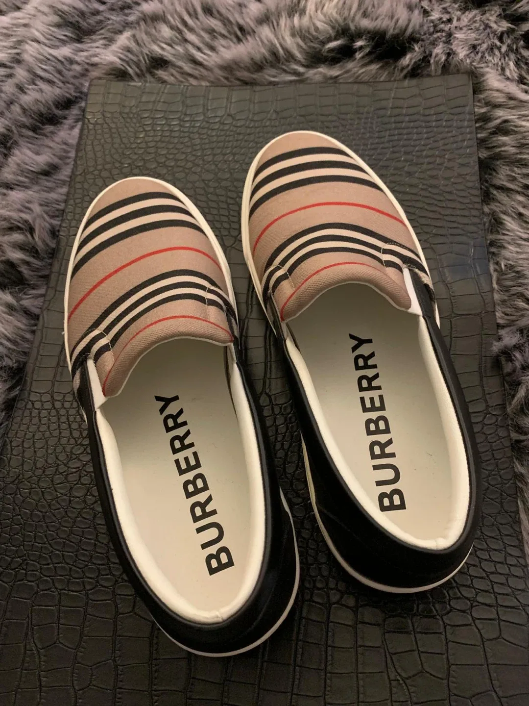 Burberry Slip-On Sneakers - Size 43 image indicator(4)