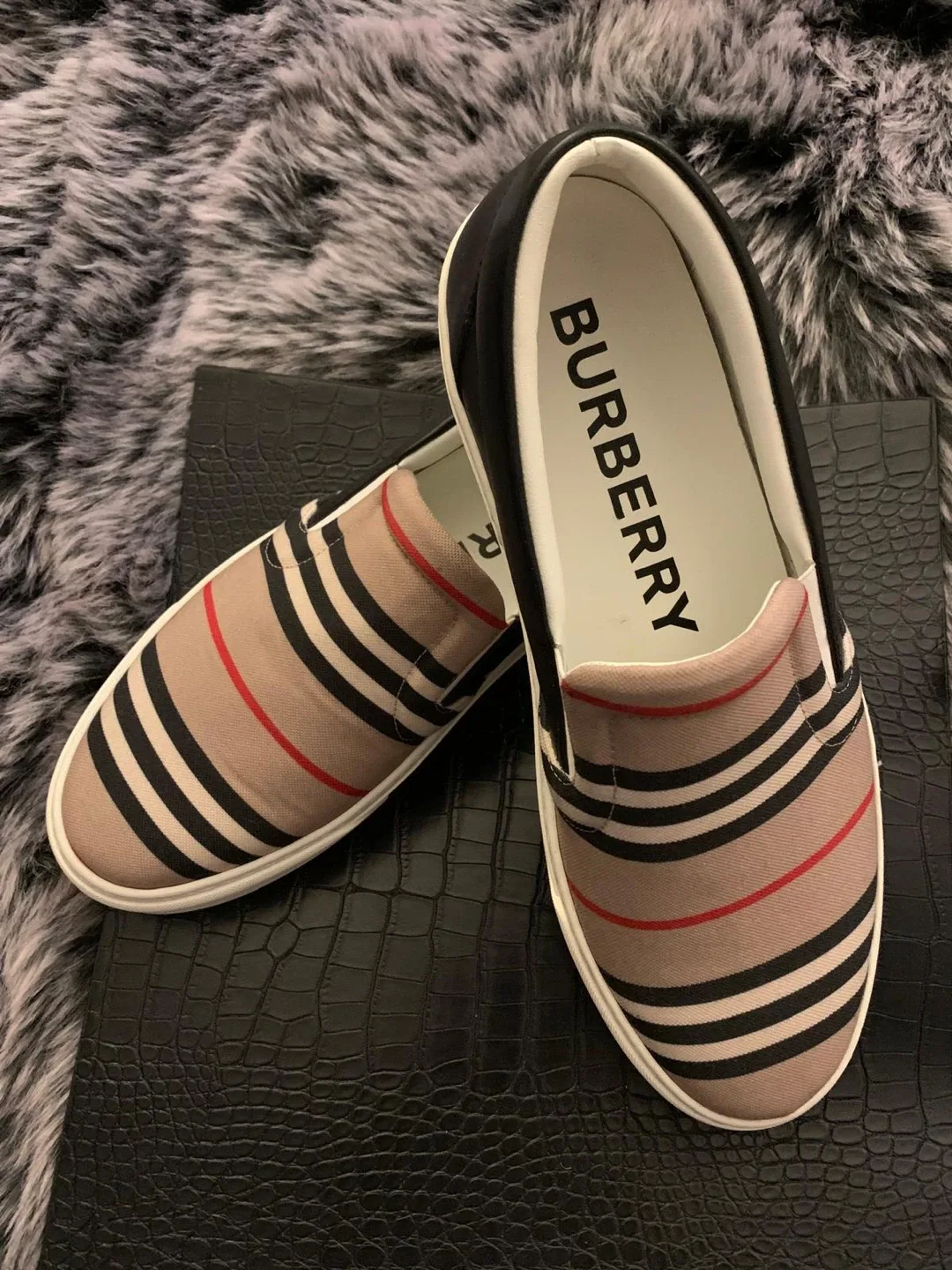 Burberry Slip-On Sneakers - Size 43 image indicator(3)