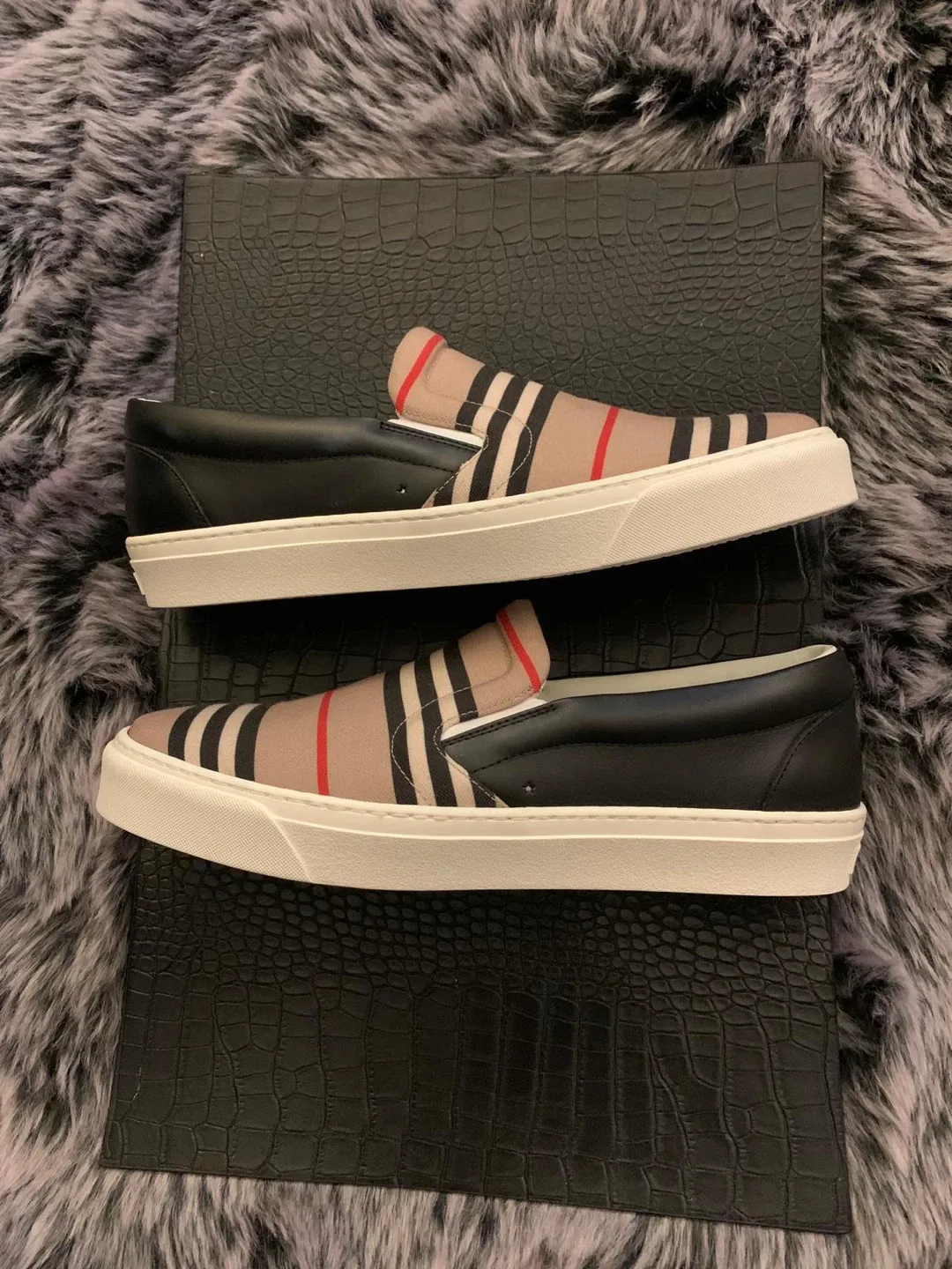 Burberry Slip-On Sneakers - Size 43 image indicator(2)