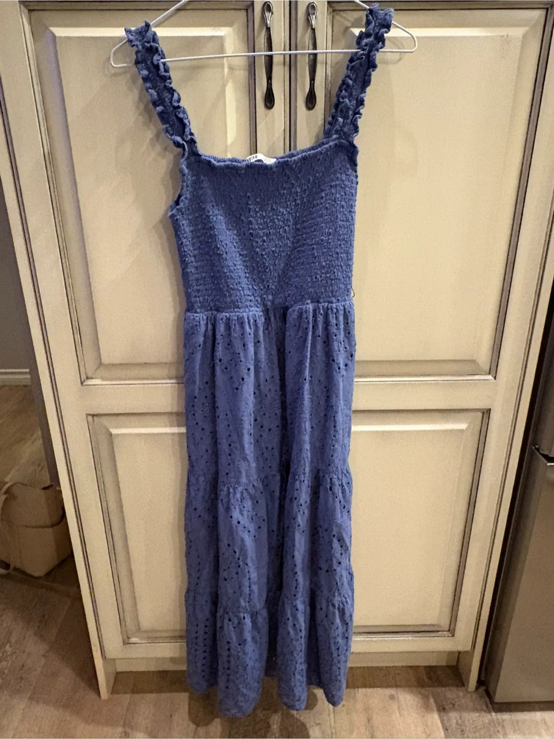 2 SIZE MEDIUM DRESS image indicator(2)