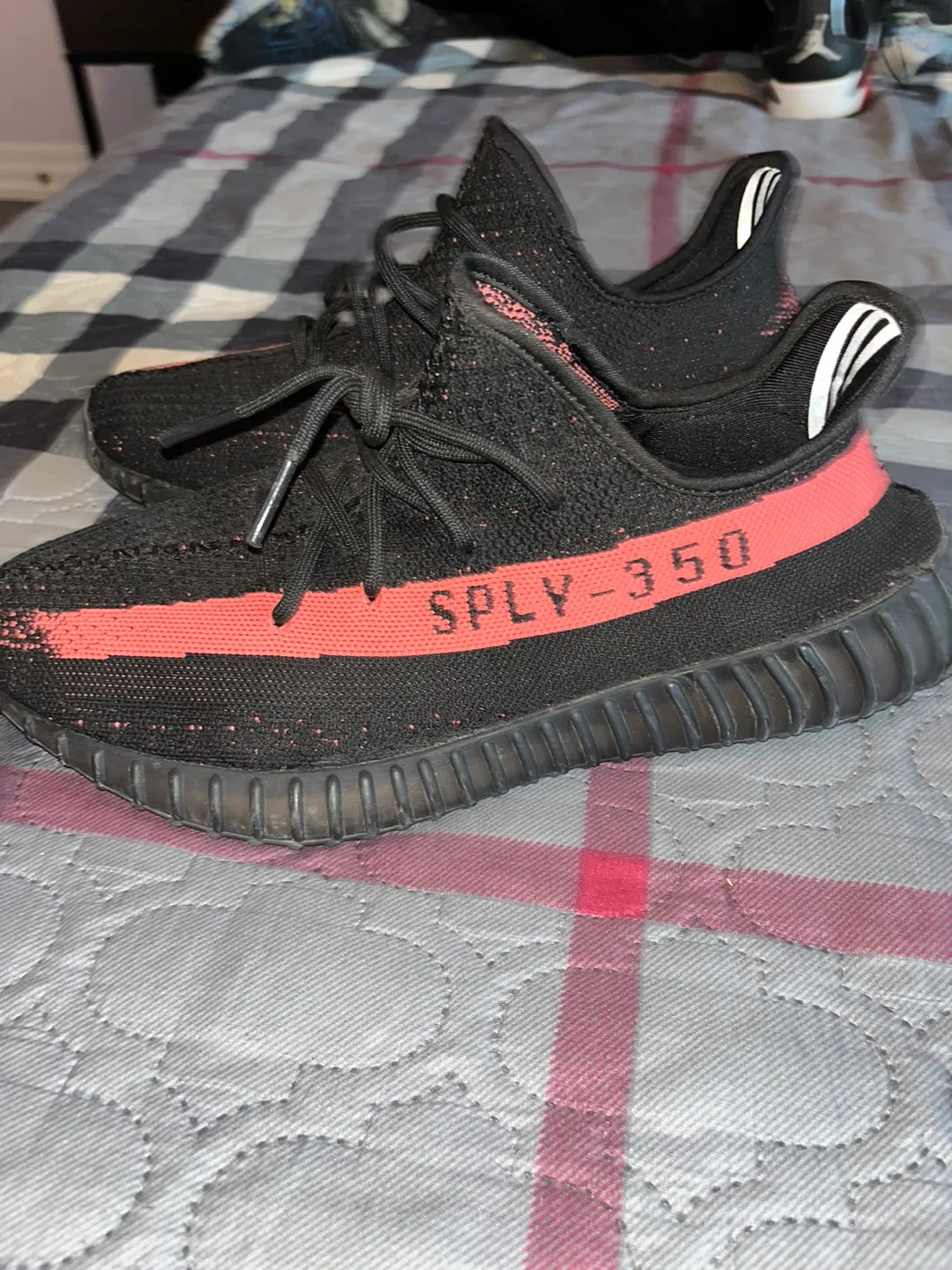 Adidas Yeezy Boost 350 V2 Onyx image indicator(2)