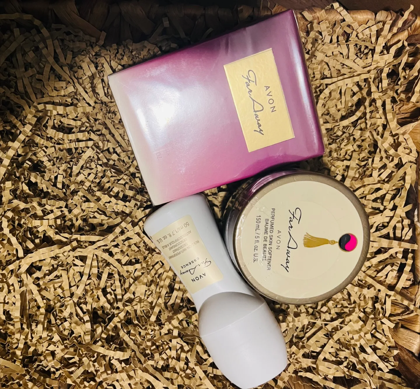 Avon Far Away Gift Set thumbnail