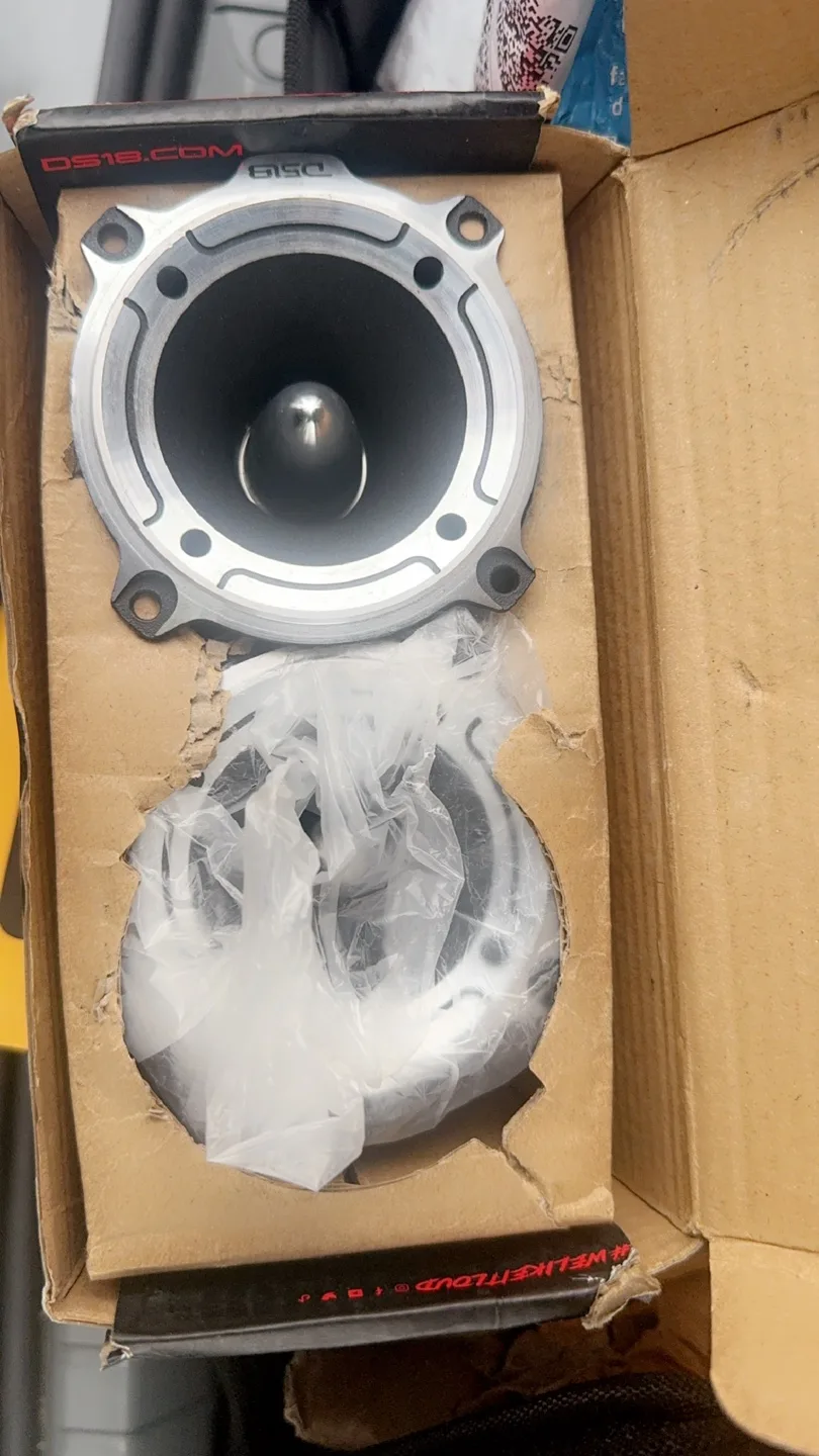 DS18 PRO-TW220 Aluminium Super Bullet Tweeter thumbnail