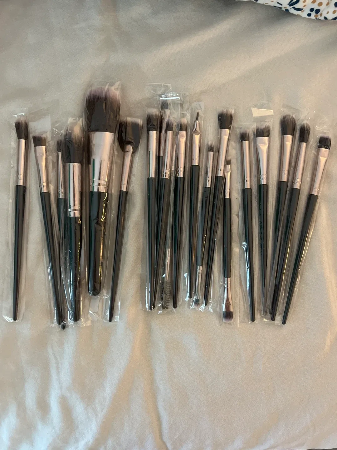 Makeup Brush Set - New, 20 pièces thumbnail