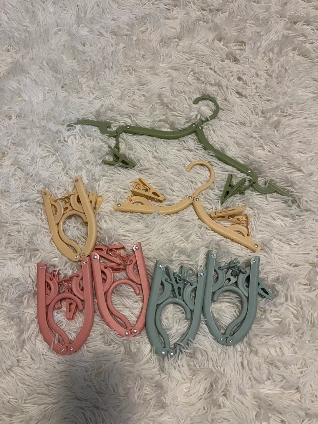 Folding Travel Hangers (Set of 7) thumbnail