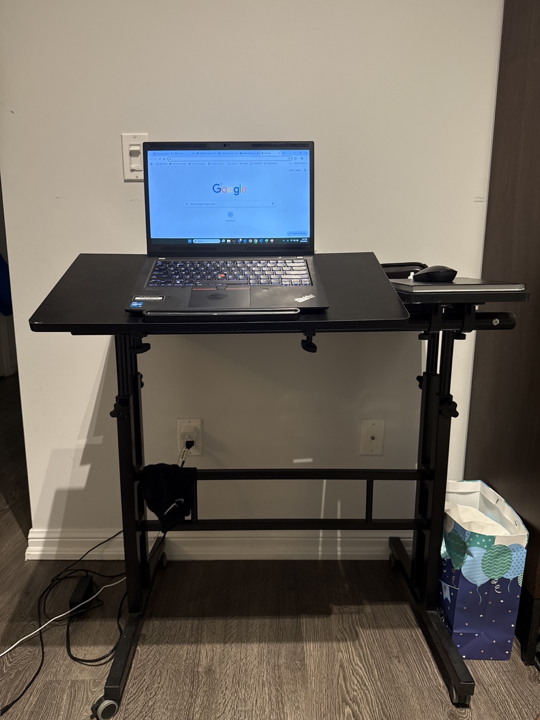 SDHYL Movable Laptop Desk - Black