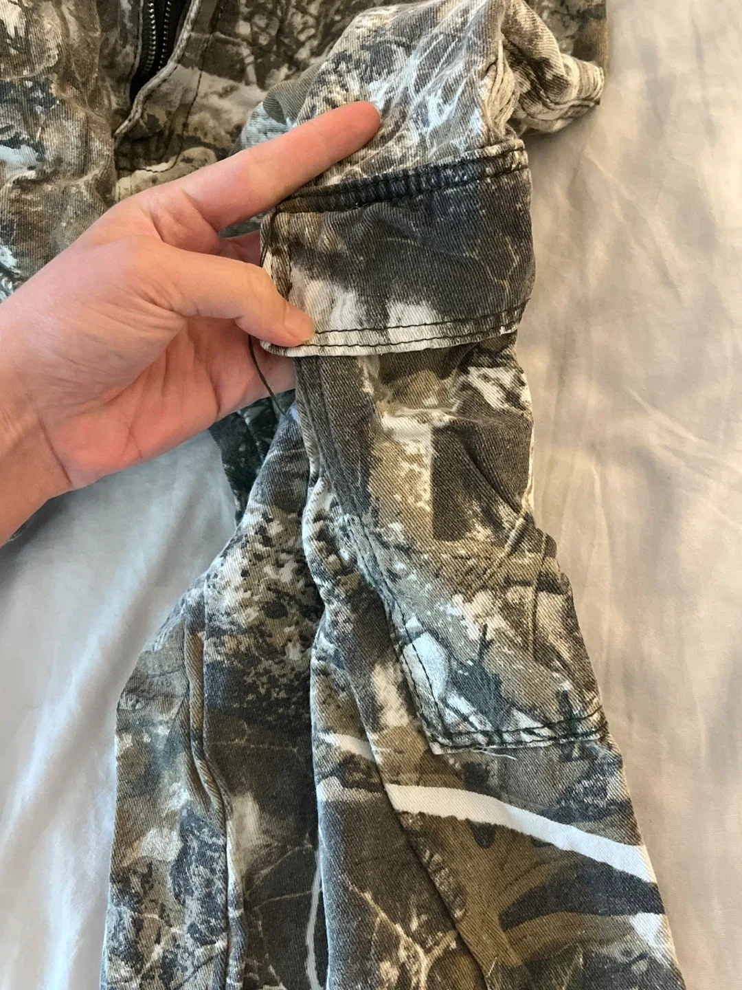 Camo Cargo Pants image indicator(2)
