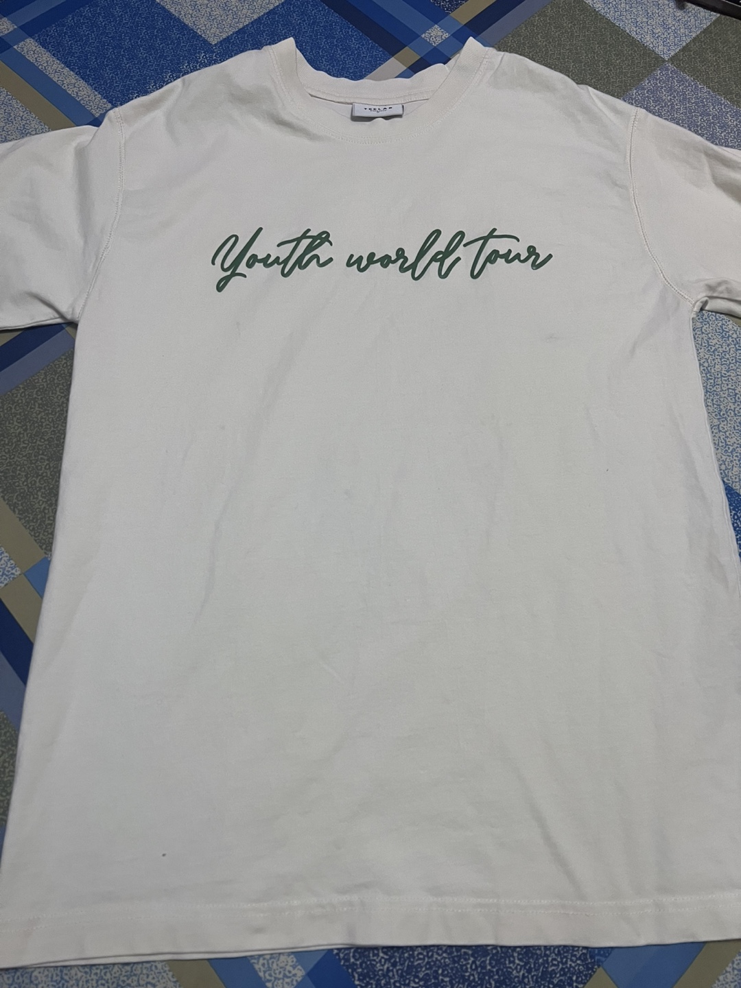 TEE LAB Youth World Tour T-Shirt - Size M