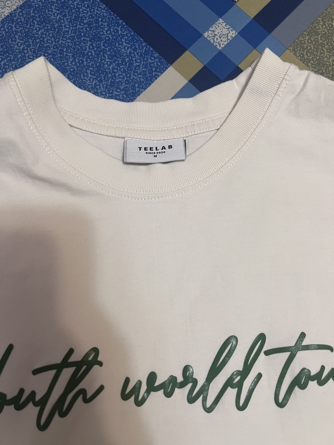 TEE LAB Youth World Tour T-Shirt - Size M - photo 3