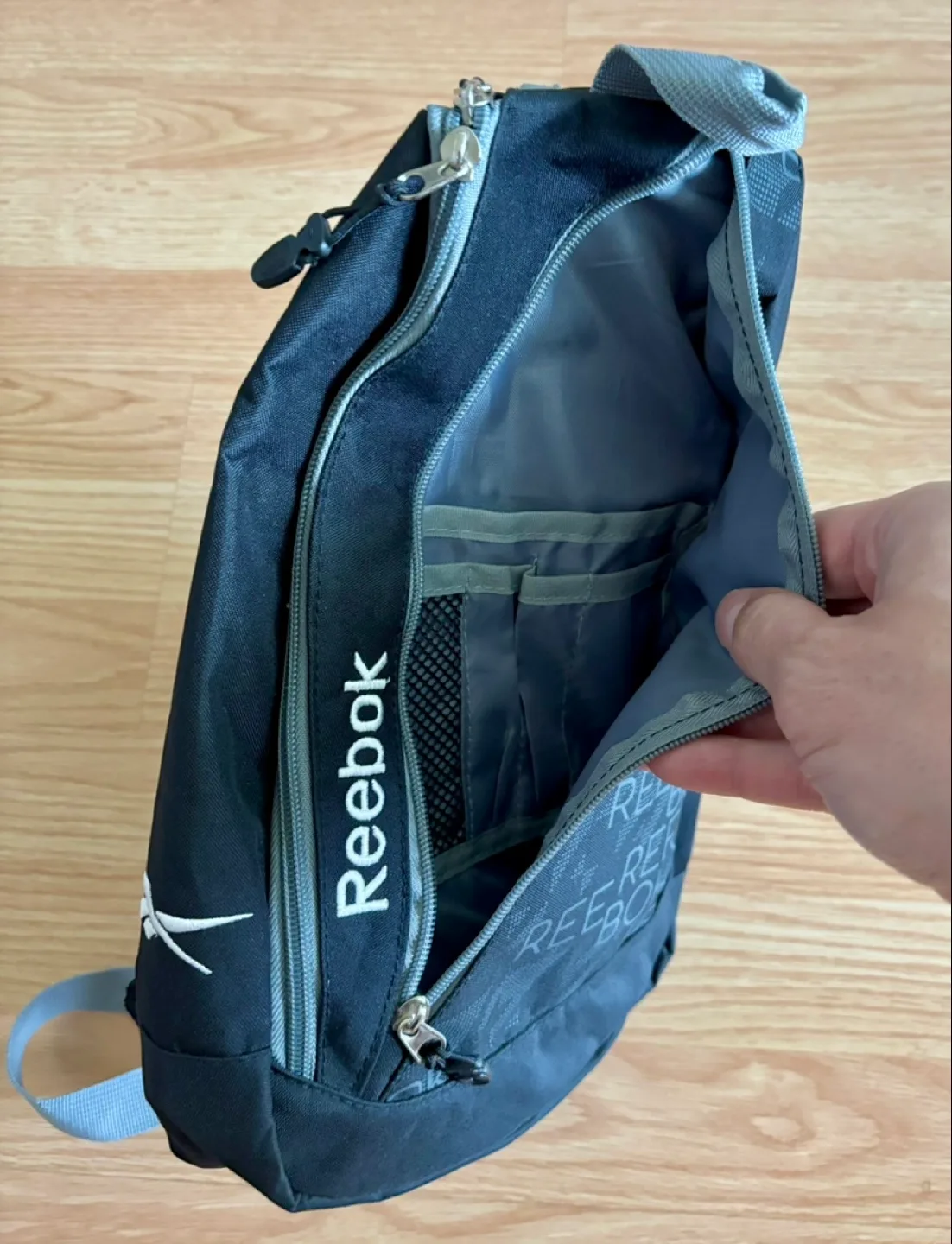Reebok Sling Bag - Black image indicator(6)